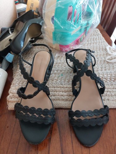 Women's Banana Republic Black Leather Sandals Size 9
