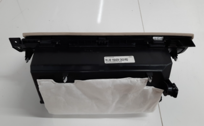 PO#18 OEM 2017-2020 Lincoln Continental Glove Box Assembly JD9Z