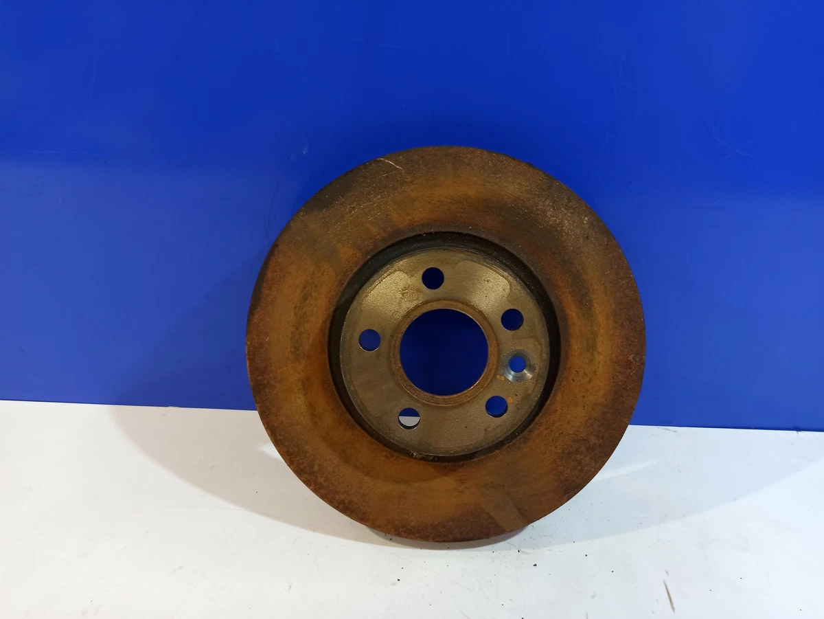 VOLVO V60 T5 Front Left Brake Disc 31341382 2.00 Petrol 180kw 2017  