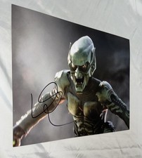Willem Dafoe Signed 11x14 Photo