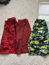 Boys 3 Pc Set Nike Size L Shorts