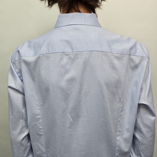 Camisa de vestir Hugo Boss Jason ajustada para hombre 17-43 azul línea de viaje cuello estancias - Imagen 8 de 12
