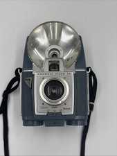 FILM CAMERA - KODAK BROWNIE FLASH 20 - NO BULB UNTESTED