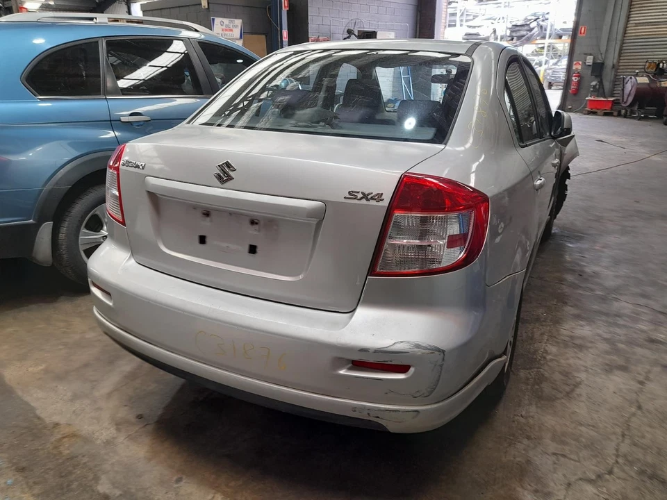 SUZUKI SX4 RIGHT TAILLIGHT SEDAN, 08/07-09/12 - image 4 of 4