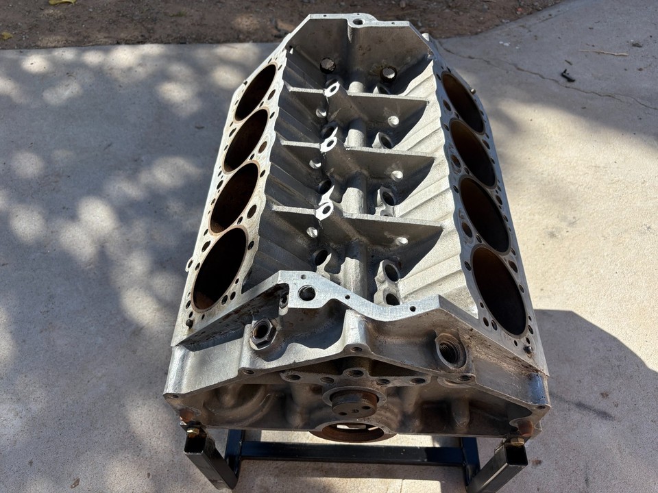 Rodeck 350+ T6-aluminum v8 block with cam and splayed 4 bolt main ...