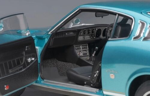 78767 AUTOart 1:18 Toyota Celica Liftback 2000GT (RA25) 1973 Turquoise Blue - Picture 4 of 11