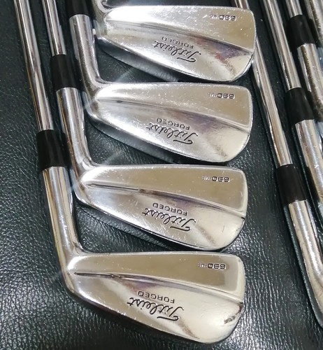 Set fer à repasser droit Titleist 690 Mo forgé 2-9,P Dynamic