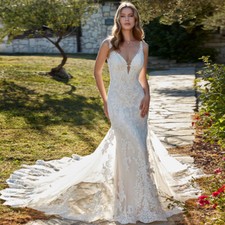 Sexy V Neck Mermaid Wedding Dress Backless Appliques Court Train Bridal Gowns US