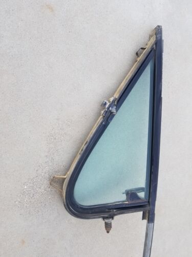 1975 - 1984 Ford Econoline Left Front Vent Window E150 E250 E350 - Foto 2 di 7