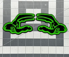 Racing Coyote Emblem Badge Set Of (2) Green/Black Racing Fender Badges