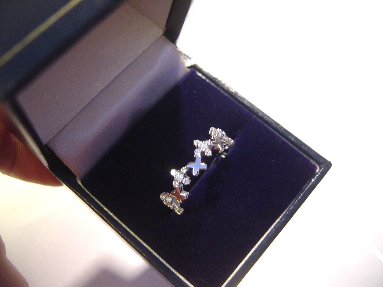 Stunning Solid Silver Ring-Superb design-sparklin… - image 1