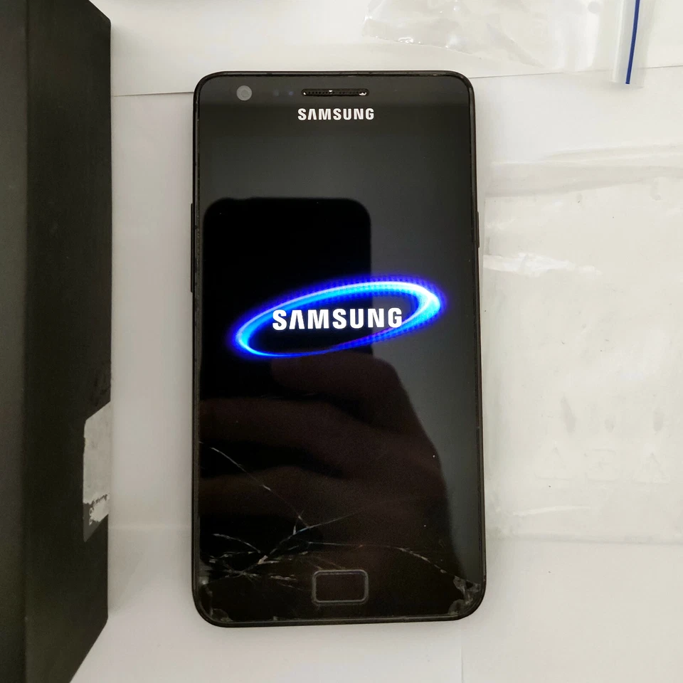 Trio Di Samsung Galaxy S2 SII Black GT-I9100 Per Ricambi., foto 2 di 5