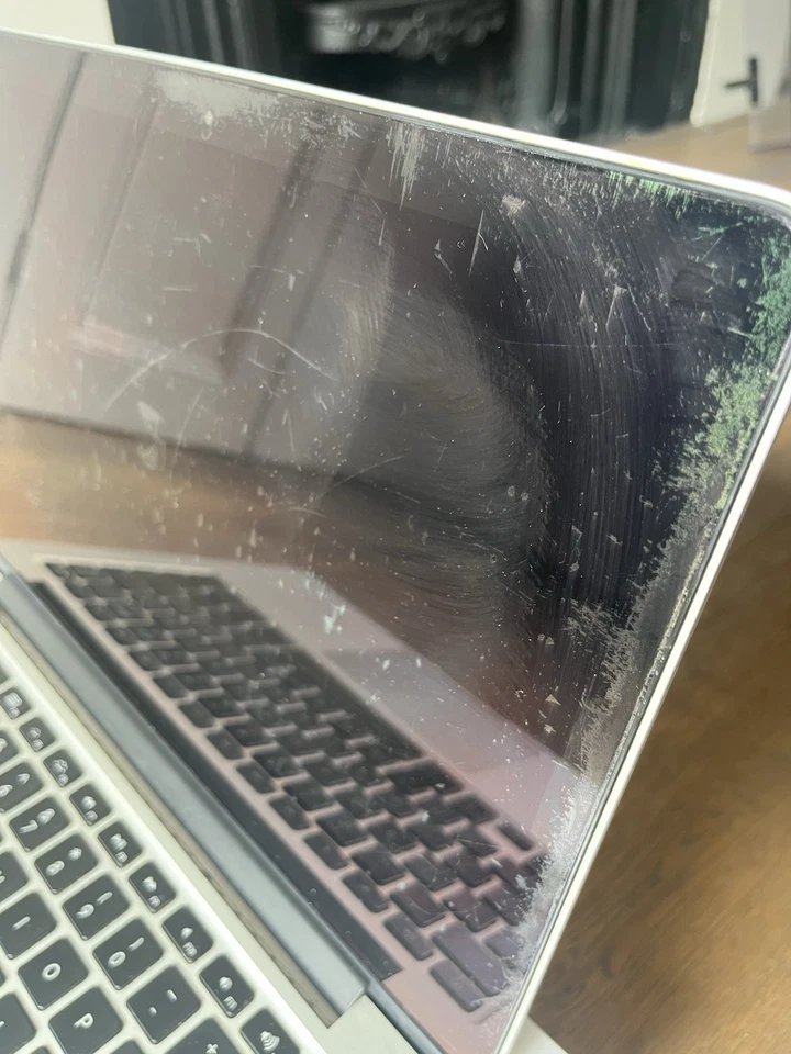 Apple MacBook Pro 13" 2015 · i5 · 8GB · 256GB, photo 3 of 5