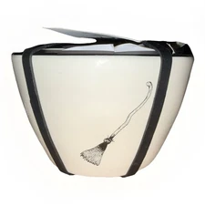 New with Tags Rae Dunn Set of 4 Measuring Cups Artisan Collection