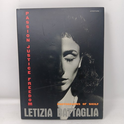 Letizia Battaglia Leidenschaft Gerechtigkeit Freiheit Fotografien von Sizilien Hardcover Buch