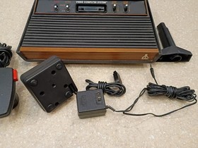 Atari 2600 Console Woody 4-Switch CX-2600 Paddles Joystick Power Supply Trigger