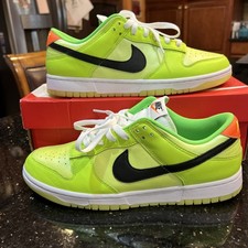 Nike Dunk Low SE Splash Volt Glow Mens Casual...