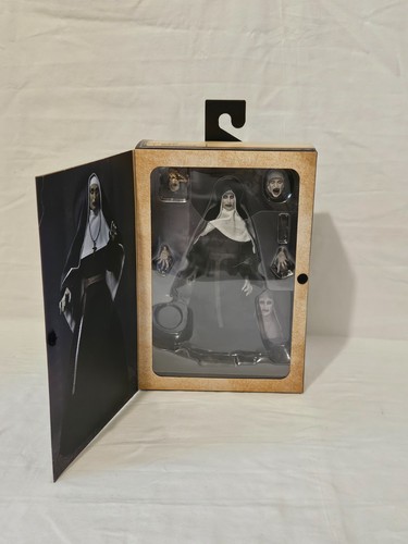 Figurina NECA Ultimate Valak. Nuovo con scatola. Horror. L'Universo Evocante. La suora. - Foto 2 di 5
