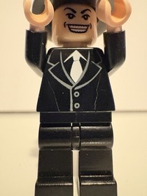 LEGO Indiana Jones Shanghai Gangster Minifigure Minifig 7682 Chase - Cracked 