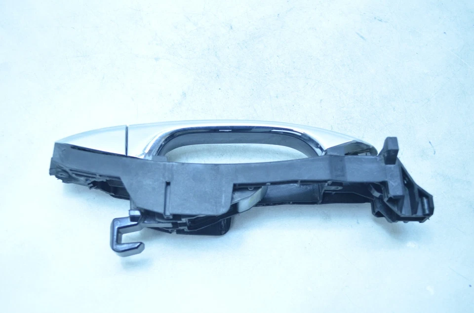 03-06 MERCEDES-BENZ W211 E500 MANIJA PUERTA EXTERIOR TRASERA IZQUIERDA AZUL OEM Foto 2 de 4