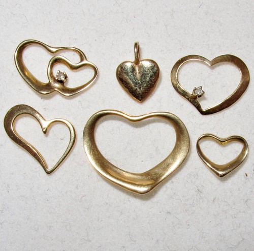 6 colgantes de oro amarillo de 14K en forma de corazón, 2 con diamantes (0,725" a 0,35") - Imagen 2 de 12