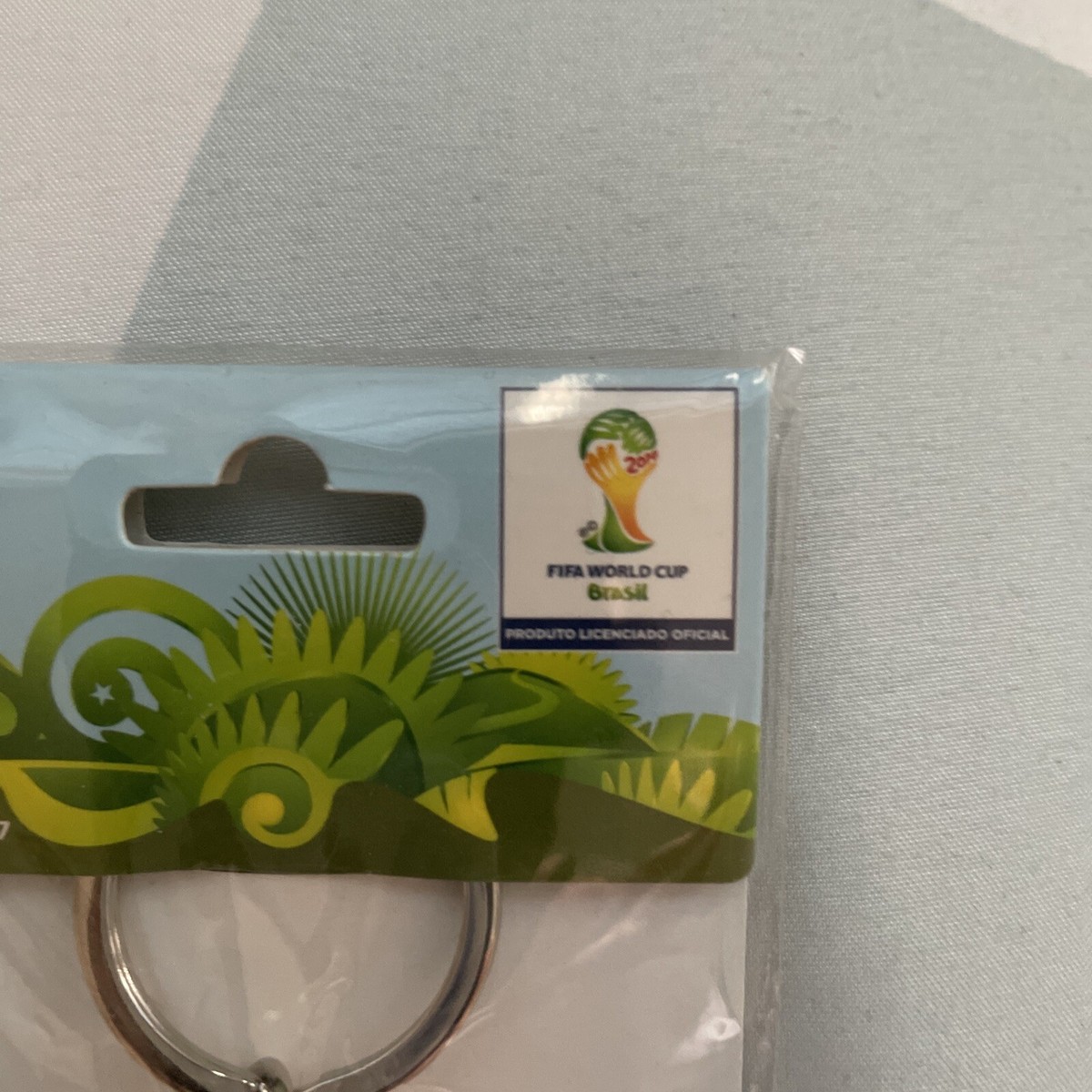 2014 FIFA World Cup Brazil keychain key ring chain RARE emblem