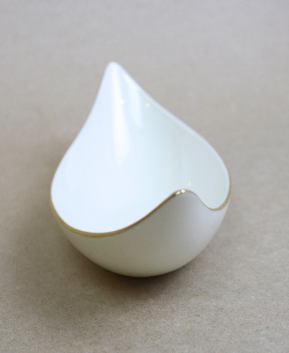 Vintage Lenox Nut Dish cream hand decorated with 24k gold trim New w/ Tags - Picture 2 of 7