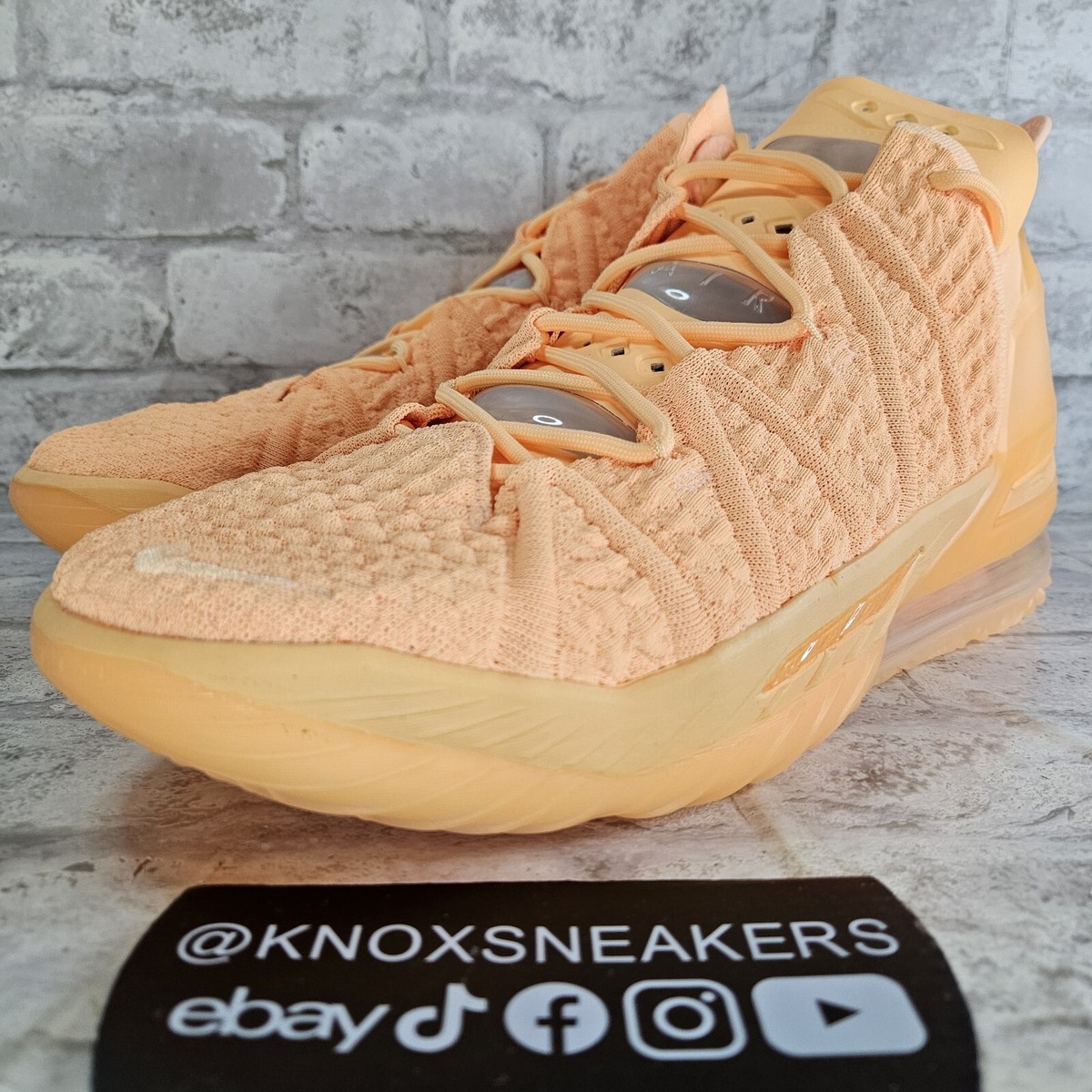 シューズ(男性用) Nike LEBRON18 Melon Tint Nike LeBron 18 Melon Tint Sisterhood Basketball DB8148 801