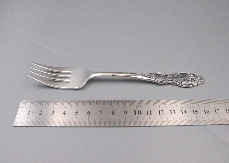 Tenedor de plata pura S999 mango de grabado tenedor de frutas tenedor de ensalada de carne tenedor de postre Foto 3 de 4