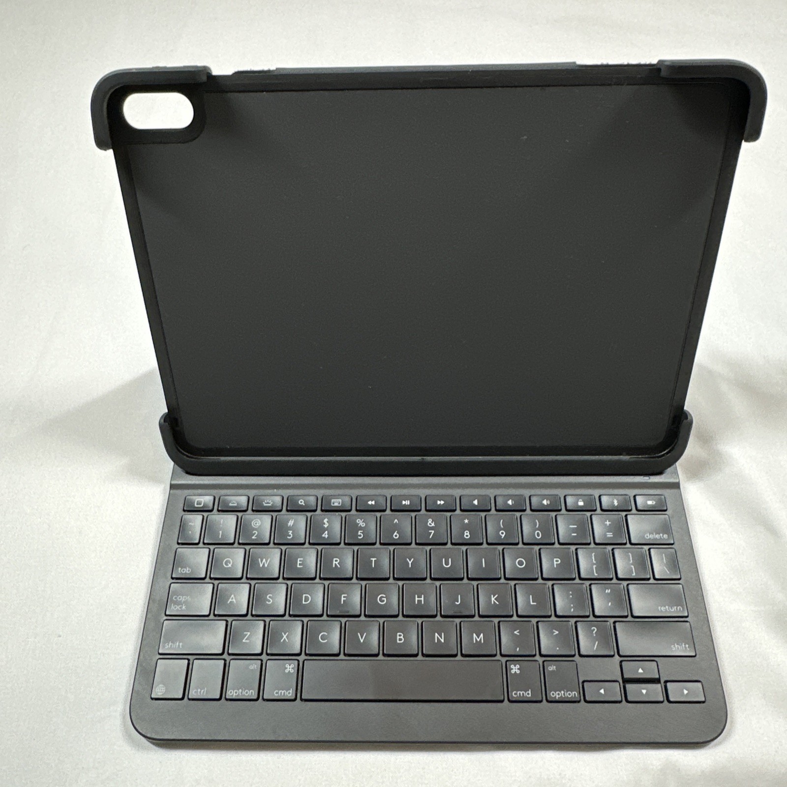 Logitech Slim Folio Pro Bluetooth Keyboard Case YR0070 for i
