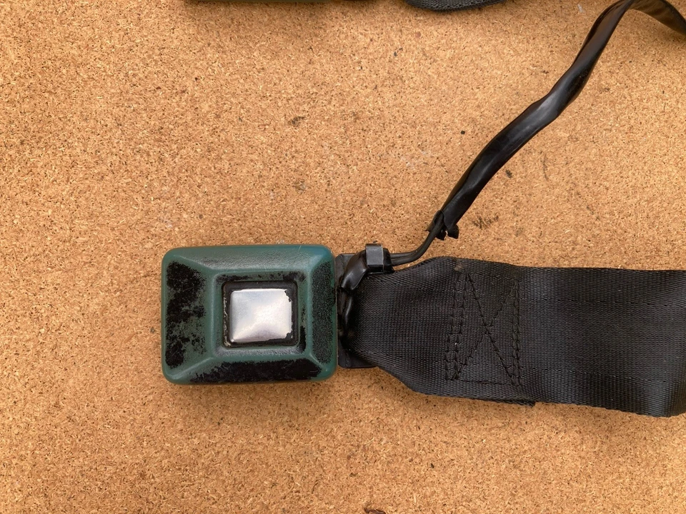 Juego de hebillas de cinturón de seguridad para camioneta Chevy LUV 78-80, hebilla de cinturón de regazo, Chevrolet Luv, OEM Foto 2 de 4