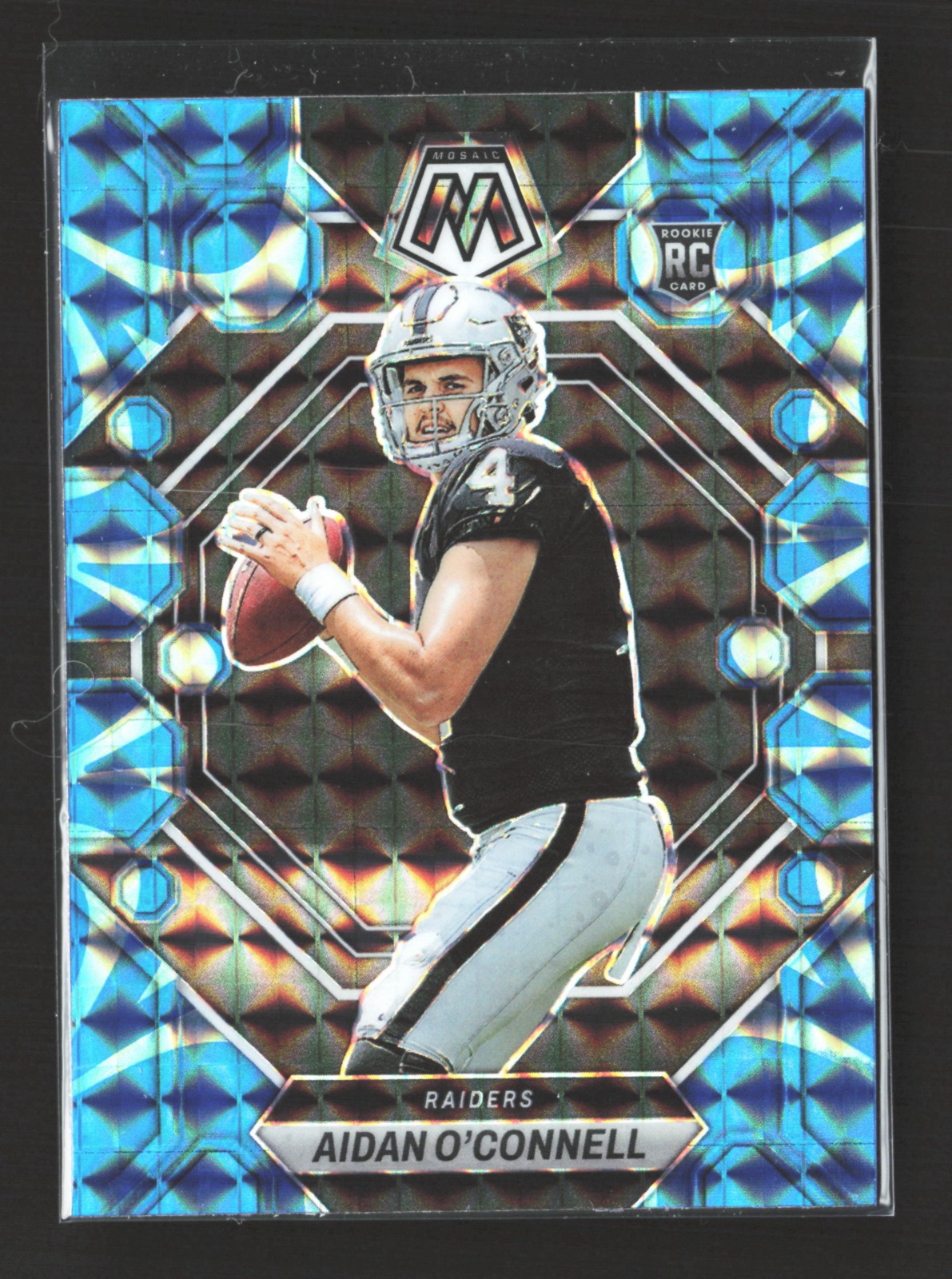 2023 Panini Mosaic #281 Aidan O'Connell Reactive Blue Mosaic