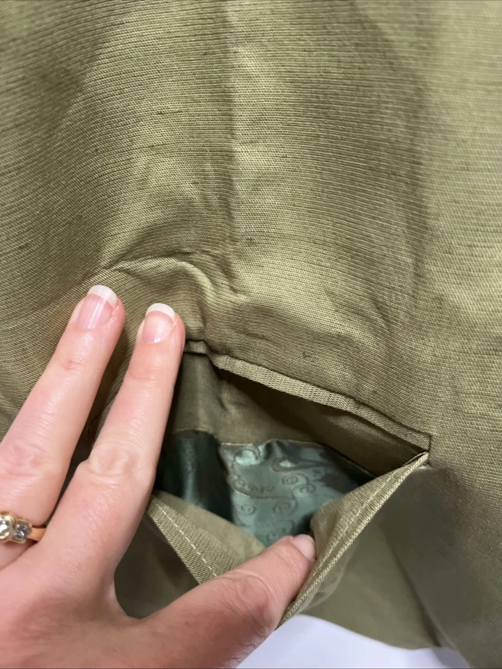 Traje chaqueta, chaleco y pantalón forrado de cachemira verde oliva de 3 piezas para hombre Foto 3 de 4