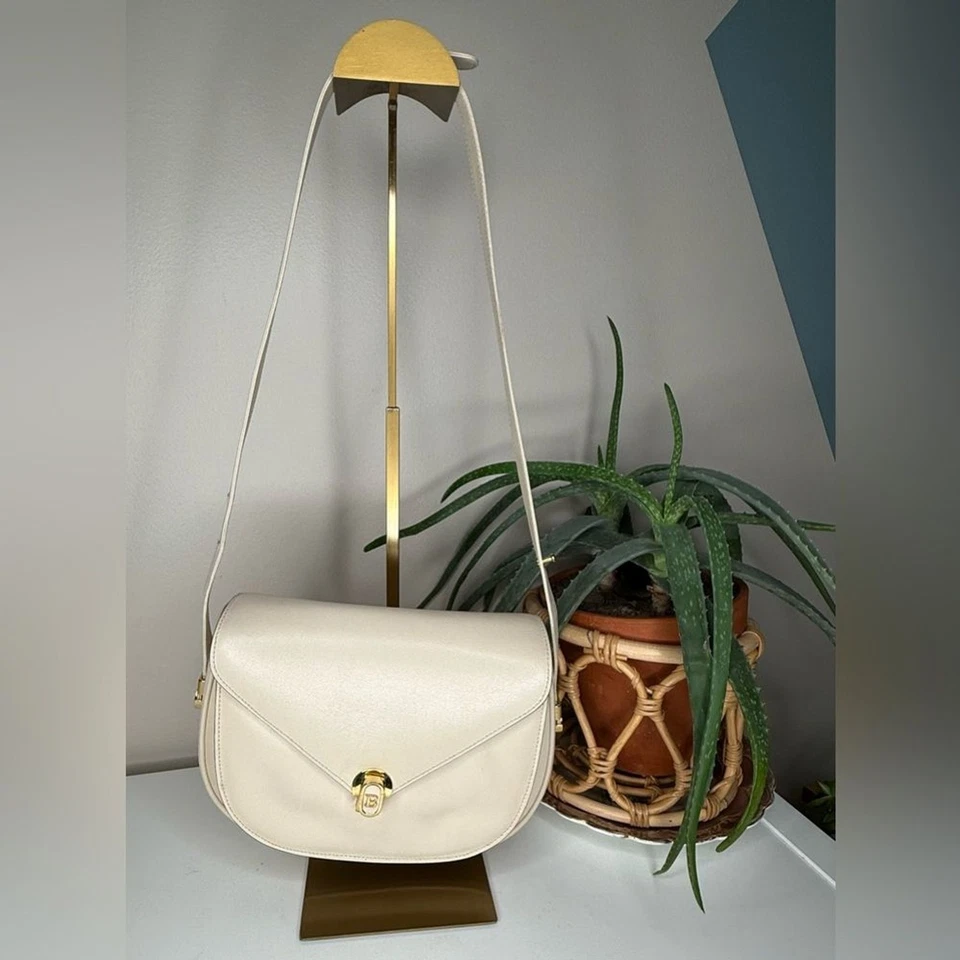 VTG 70s Bally International Cream Leather Shoulder Bag Italy Made Gold Hardware - Image 2 of 4