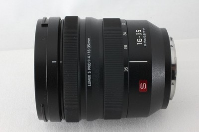 Mint condition Panasonic LUMIX S PRO 16-35mm F4 S-R1635 with all