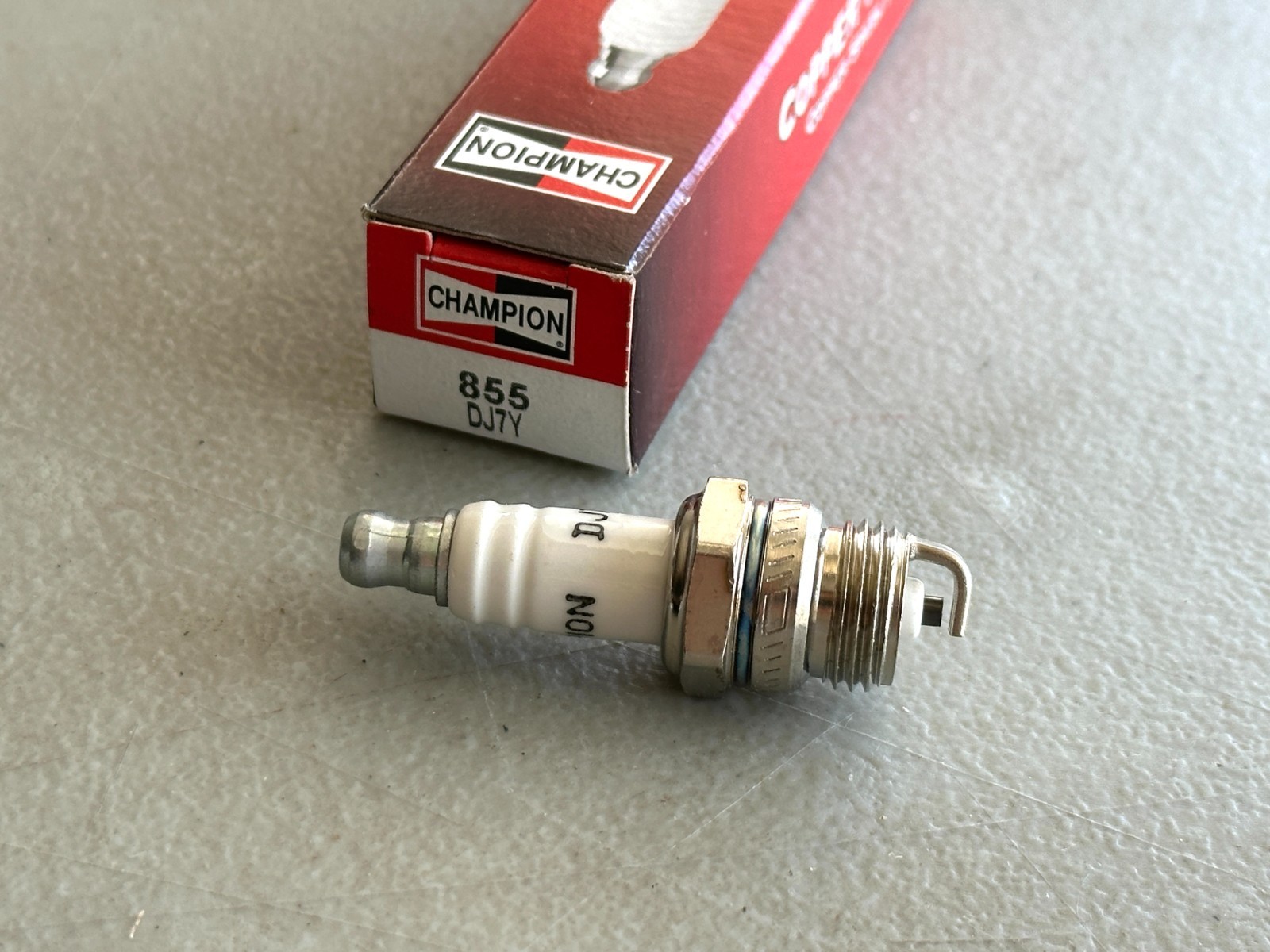 Champion 855 DJ7Y Spark Plug NOS