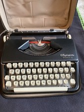 Reiseschreibmaschine Olympia Splendid 66 mit Reiseetui Vintage 60er Jahre