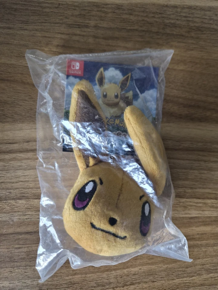 Pokemon Let's Go Plush NEW Unopened Keychain Eevee Promo Nintendo Switch - image 1 of 2