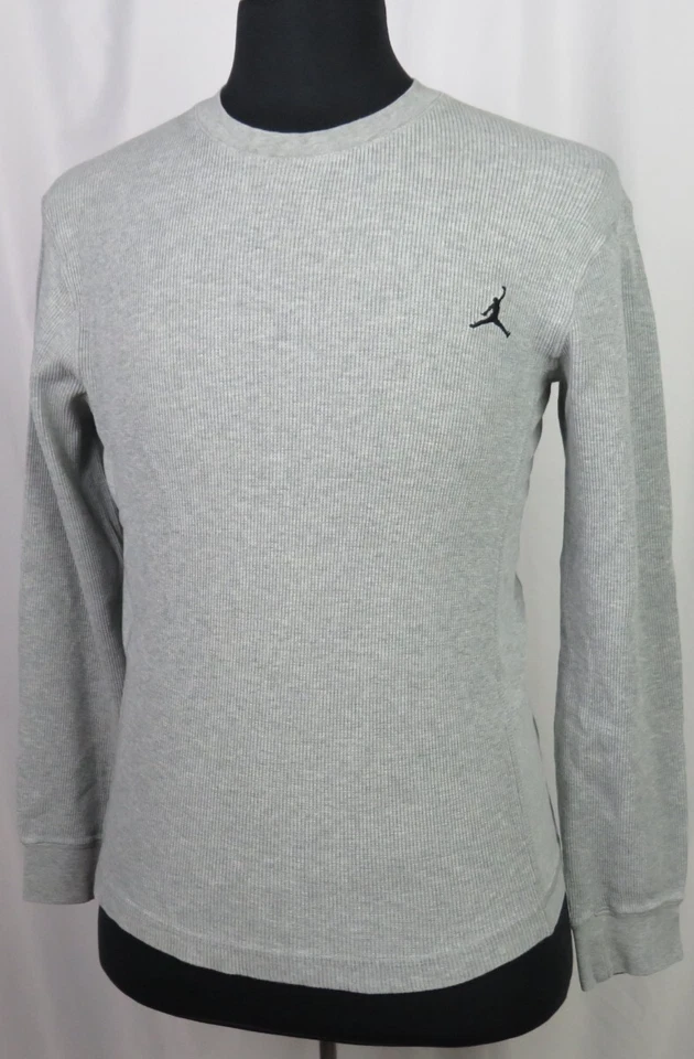 Camisa Térmica Para Hombre Air Jordan Manga Larga Gris Waffle Jumpman Logo Mediana Foto 3 de 4