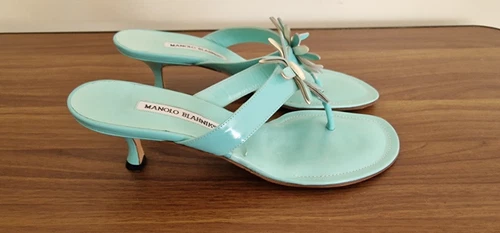 RARE Manolo Blahnik Light Blue Low Heel Thong Sandals Flower Size 40 E93