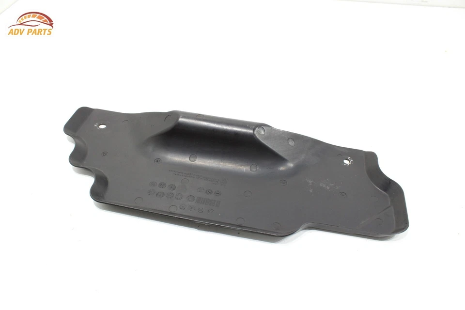 Chevrolet Express 3500 2500 1500 2003-2024 protector contra salpicaduras bajo motor OEM Foto 4 de 4