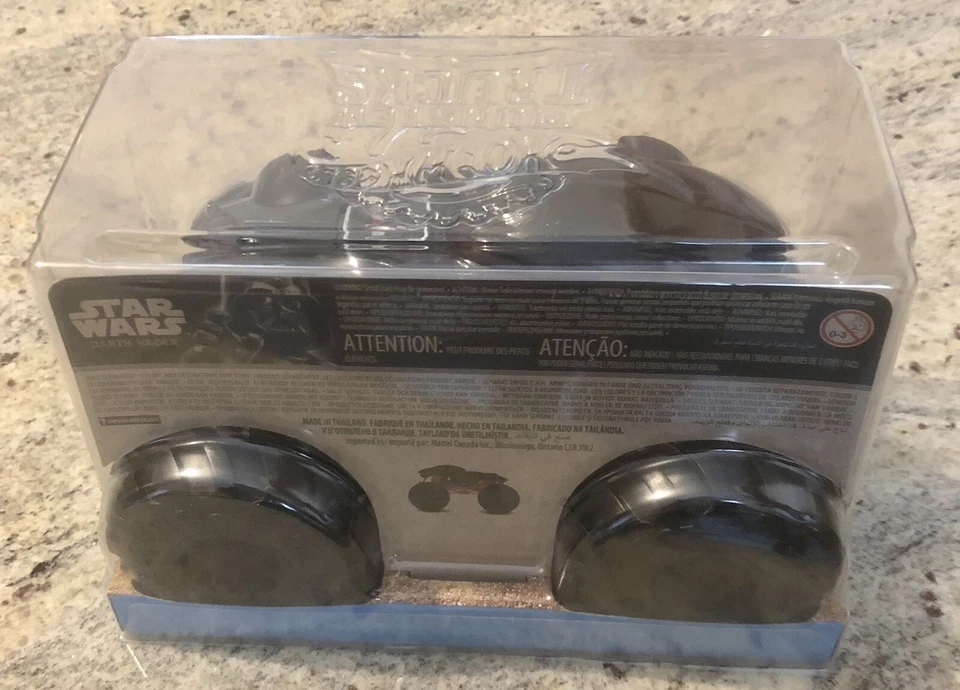 Hot Wheels MONSTER TRUCKS OVERSIZED STAR WARS DARTH VADER 1:24 HKM49 2023 - Immagine 3 di 4