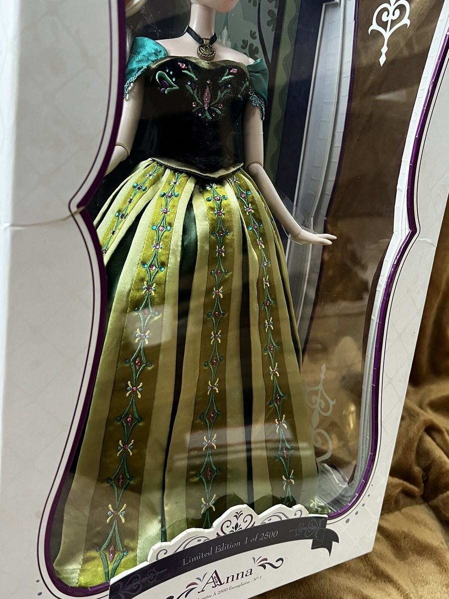 DISNEY LIMITED EDITION DOLL CORONATION GREEN DRESS ANNA 17