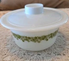 VTG Pyrex/Corning Spring Blossom/Crazy Daisy Butter Round Dish With Lid