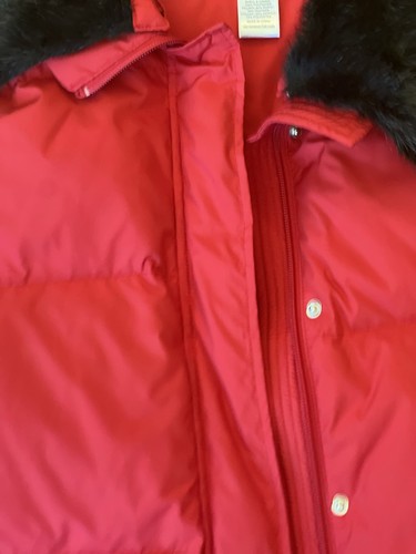 Womans Pendleton Quilted Vest -Red Color Down Filled With Fur Collar, Hood NWT - Picture 4 of 11