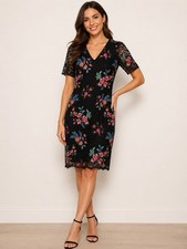 NEW Adrianna Papell Embroidered Lace Cocktail Dress Romantic Garden Size 6