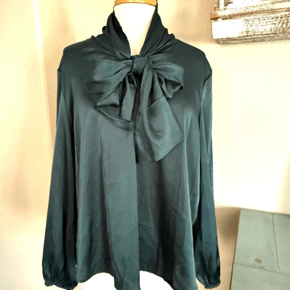 NWT Anne Klein Womens Satin Tie Neck Bow Long Sleeve Blouse Emerald Green XL - Image 3 of 4