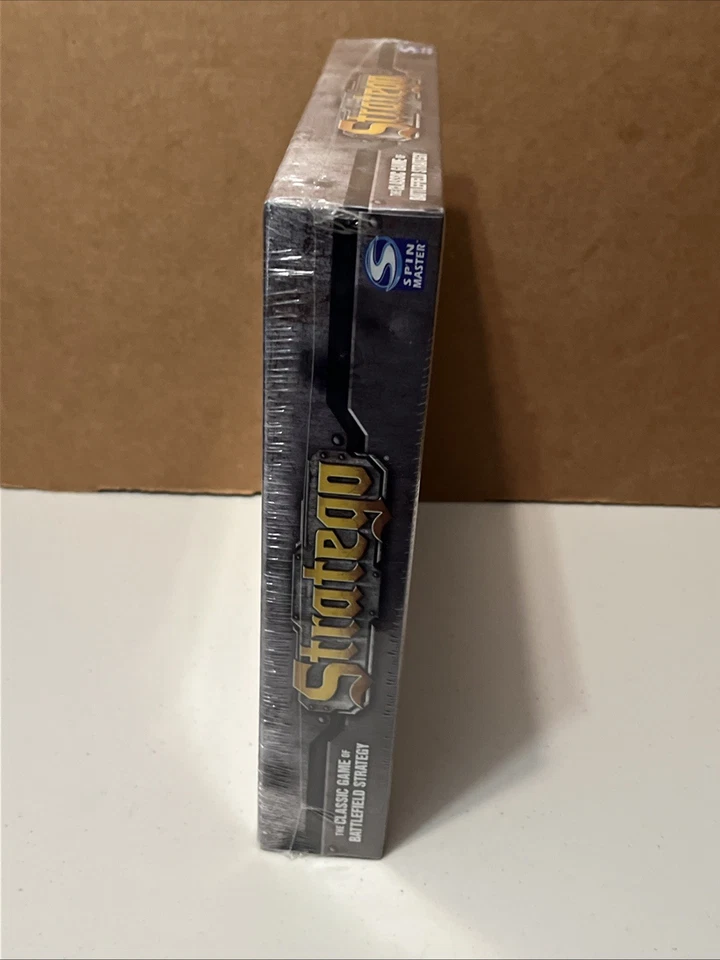 Stratego: 50 Years (Spin Master, 2011) Brand New - Factory Sealed - Image 3 of 4