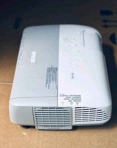 Proiettore Epson EB-W6 WXGA 2200 Im -perfetto per casa e ufficio (con cavi e bag - Picture 4 of 8