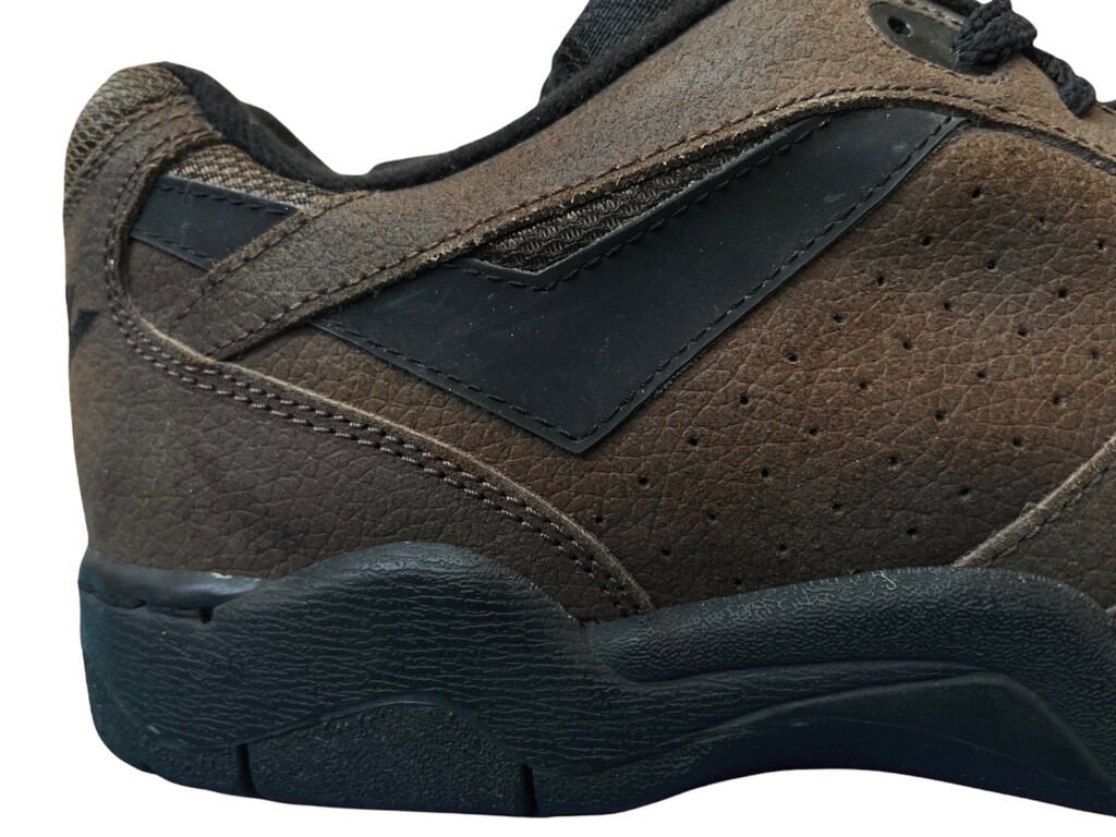 scarpe da ginnastica vintage marroni pony in pelle taglia 9 deadstock NUOVE primi anni '90